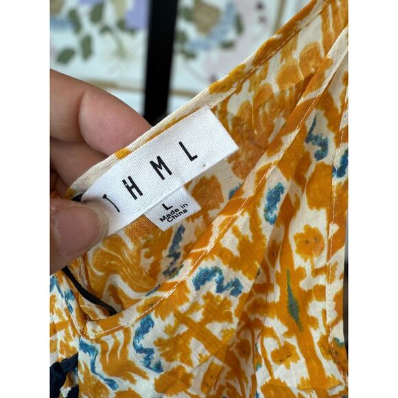 NWT THML Tasseled Front Handkerchief Hem Tank Top Yellow Blue Womens Size Large - Picture 8 of 9